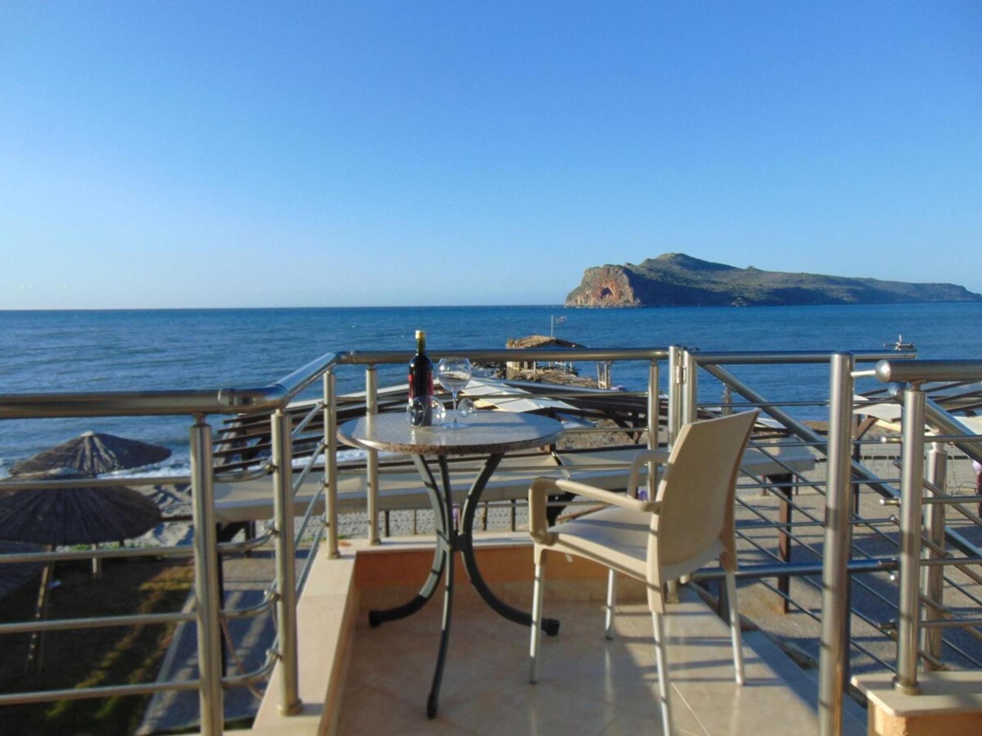Comfy Beachfront Litinas Casa With Seaview Chrissi Akti Chania Exterior foto